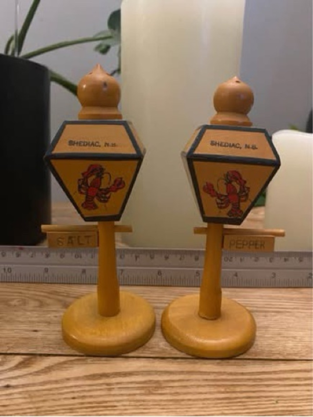 Vintage Wooden Shediac NB Lobster Lamp Post Salt & Pepper Shakers Set